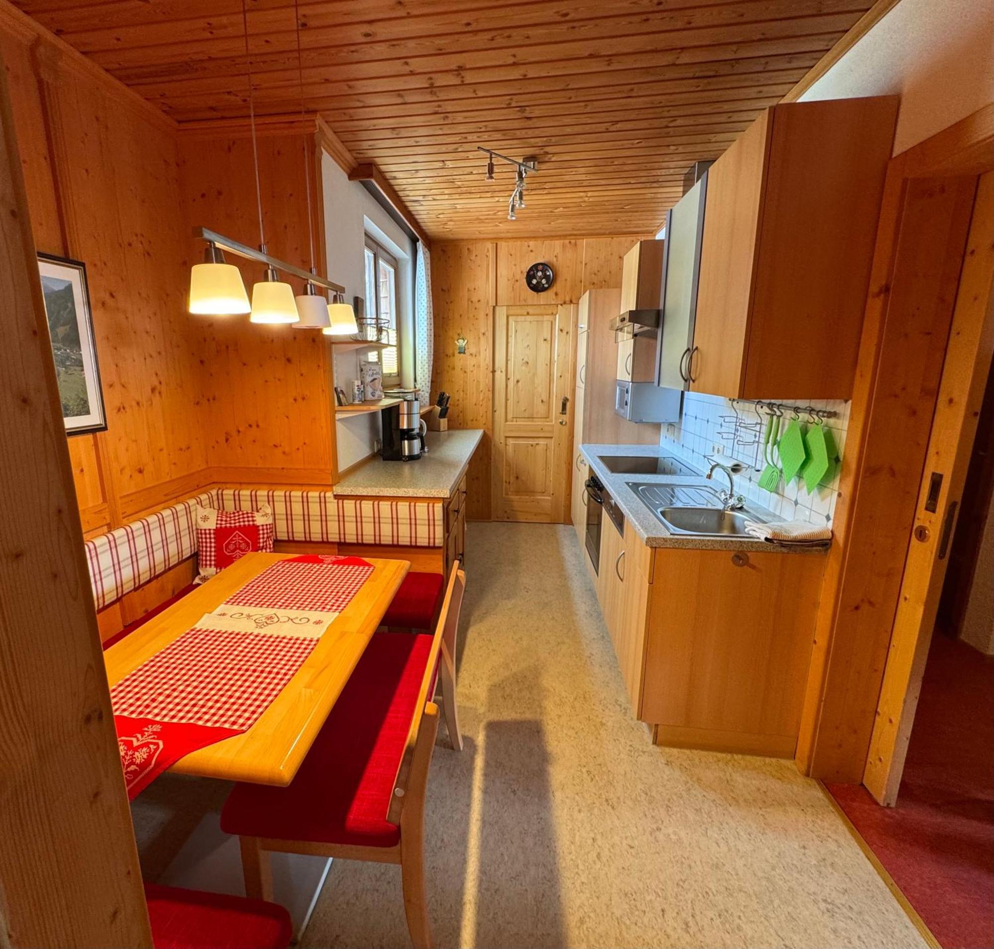 Landhaus Rasser ラウリス エクステリア 写真